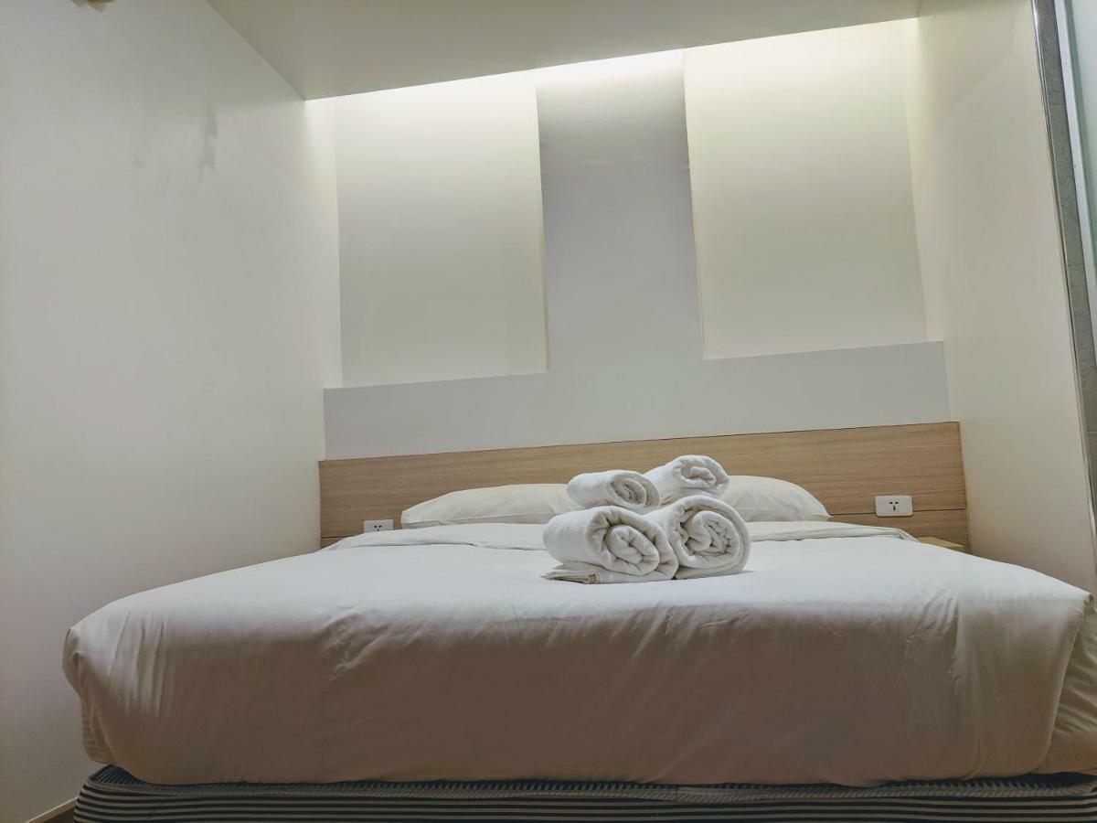 Good One Poshtel & Cafe Bar Hostel Μπανγκόκ Εξωτερικό φωτογραφία